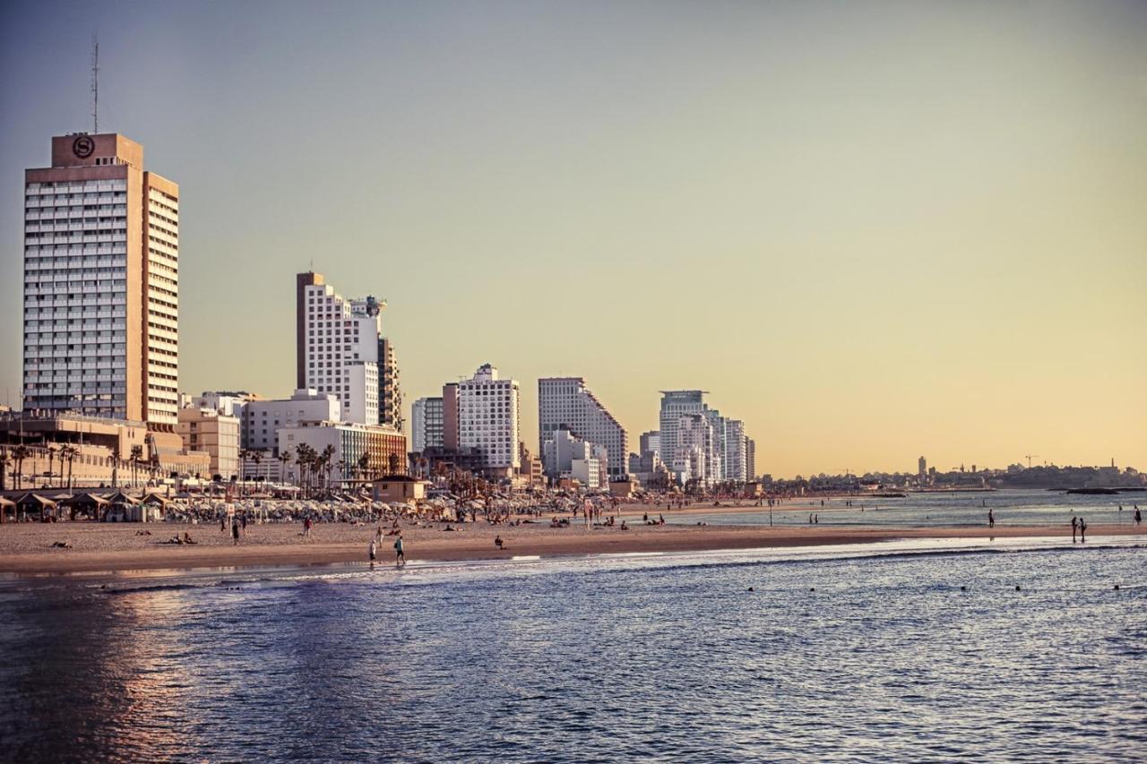 Brown Brut Seafront Hotel, A Member Of Brown Hotels Tel Aviv Exterior photo